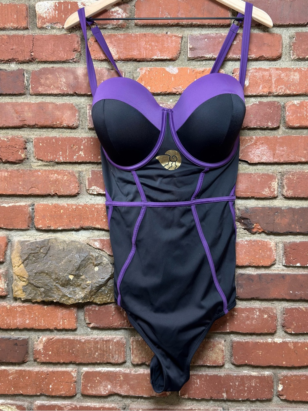 TORRID Disney Princess Ursula Black/Purple Swimsuit Womens Size 2-DD/F--NWT FLAW